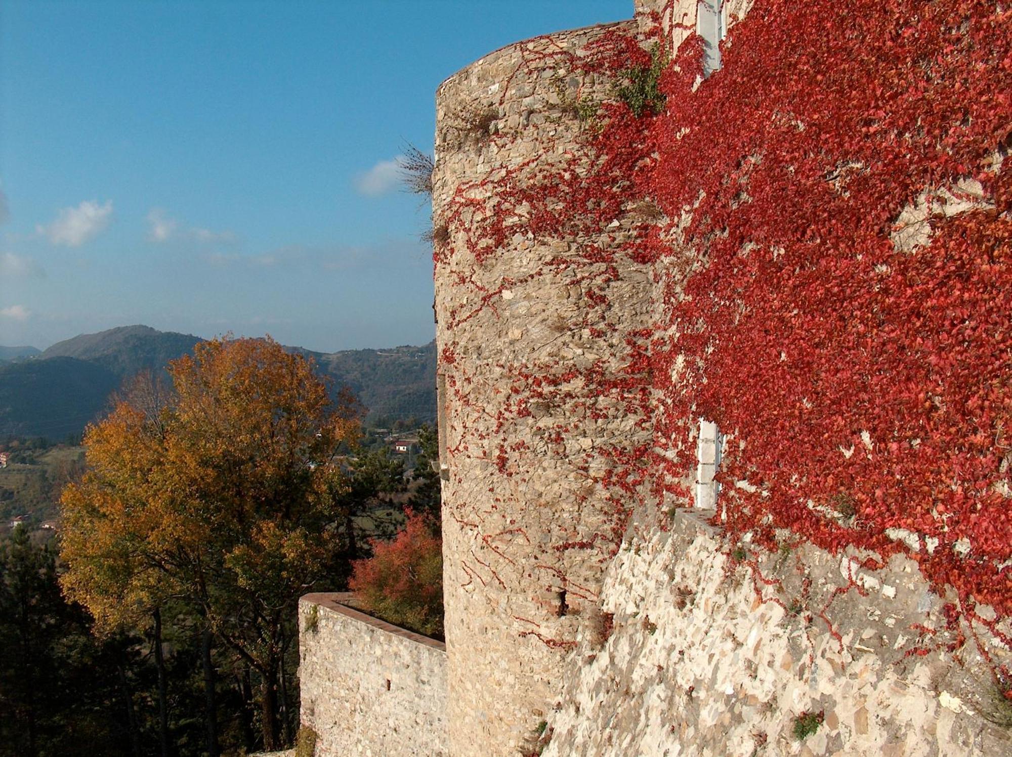 Castello Malaspina Di Fosdinovo Hotel Luaran gambar